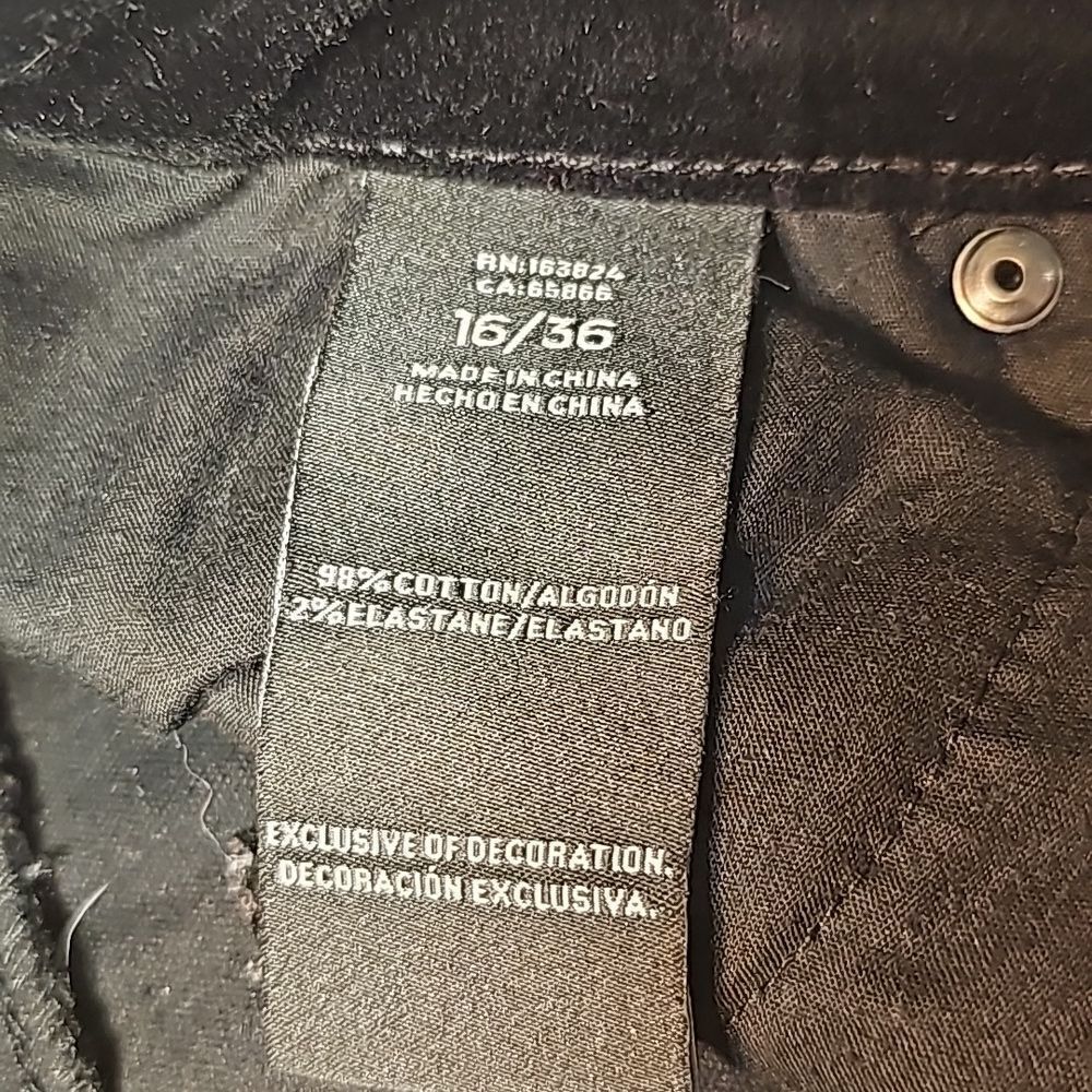 Black 5 pocket velvet like pants by "Well Worn" size 16/36 - Picture 3 of 9